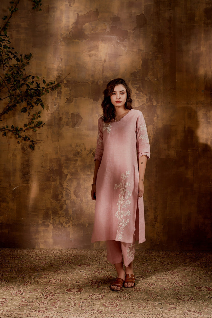 PINK THREAD EMBROIDERED LINEN KURTA PANT SET