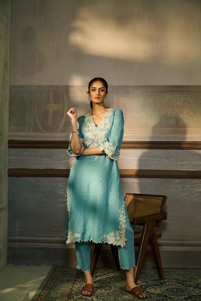 SKY BLUE EMBROIDERED LINEN KURTA SET