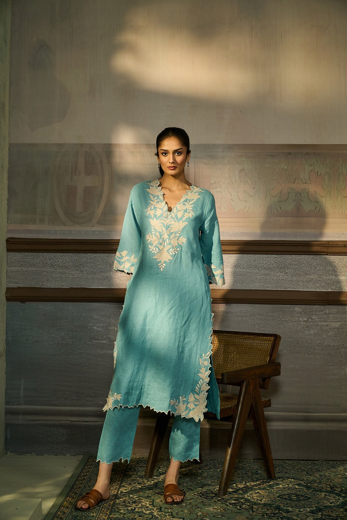 SKY BLUE EMBROIDERED LINEN KURTA SET