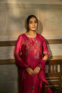 PINK SILK EMBORIDERED KURTA SET
