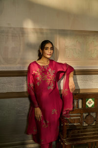 PINK SILK EMBORIDERED KURTA SET