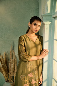 GREEN PRINTED SILK EMBROIDERED KURTA SET | Nishly Fashion House