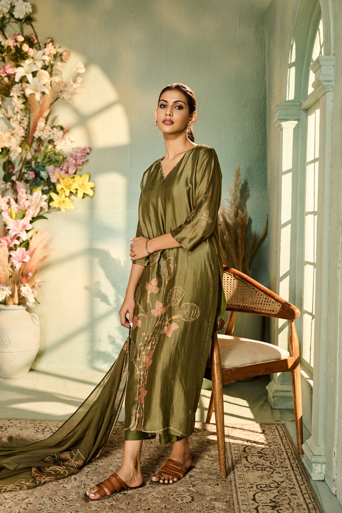GREEN PRINTED SILK EMBROIDERED KURTA SET | Nishly Fashion House