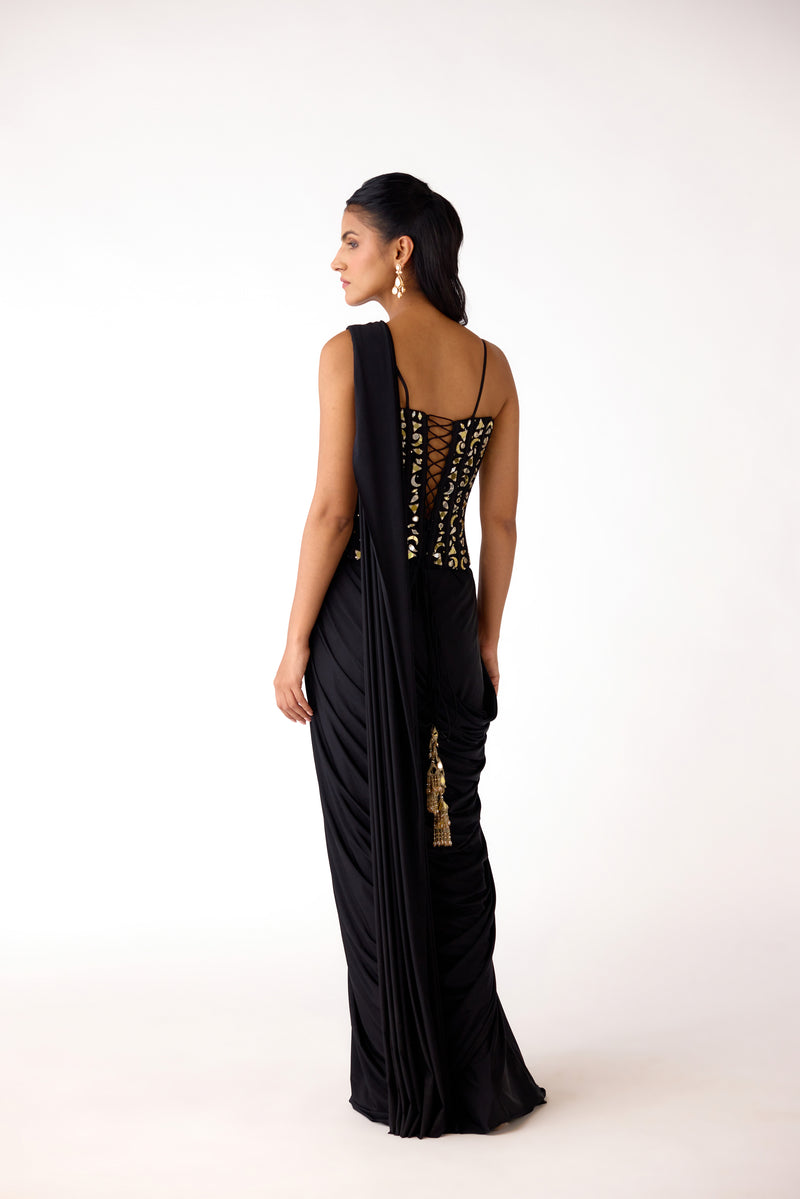 EMBELLISHED BLACK CORSET PRE DRAPED SAREE SET