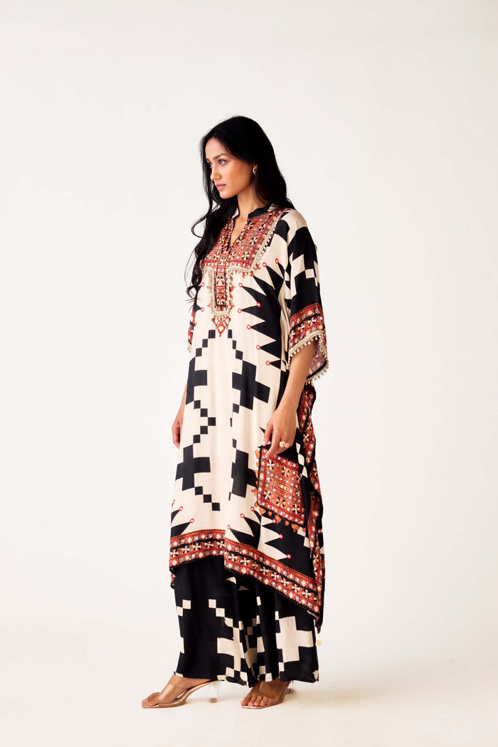 Kaftan Dresses for Women | Stylish Women's Kaftan Outfits | Nishly Fashion House Kaftan Dresses for Women | Stylish Women's Kaftan Outfits | Nishly Fashion House