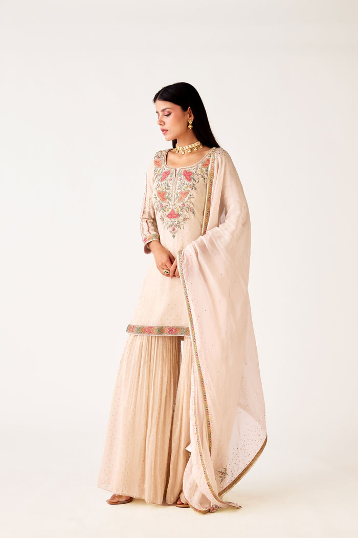 IVORY EMBROIDERED TISSUE SILK SUIT
