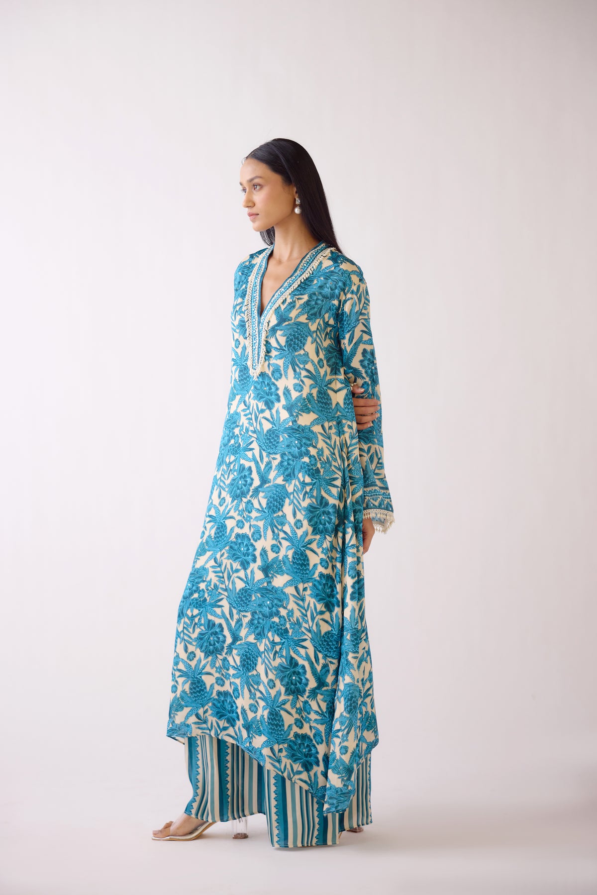 BLUE FLORAL PRINTED KURTA SET