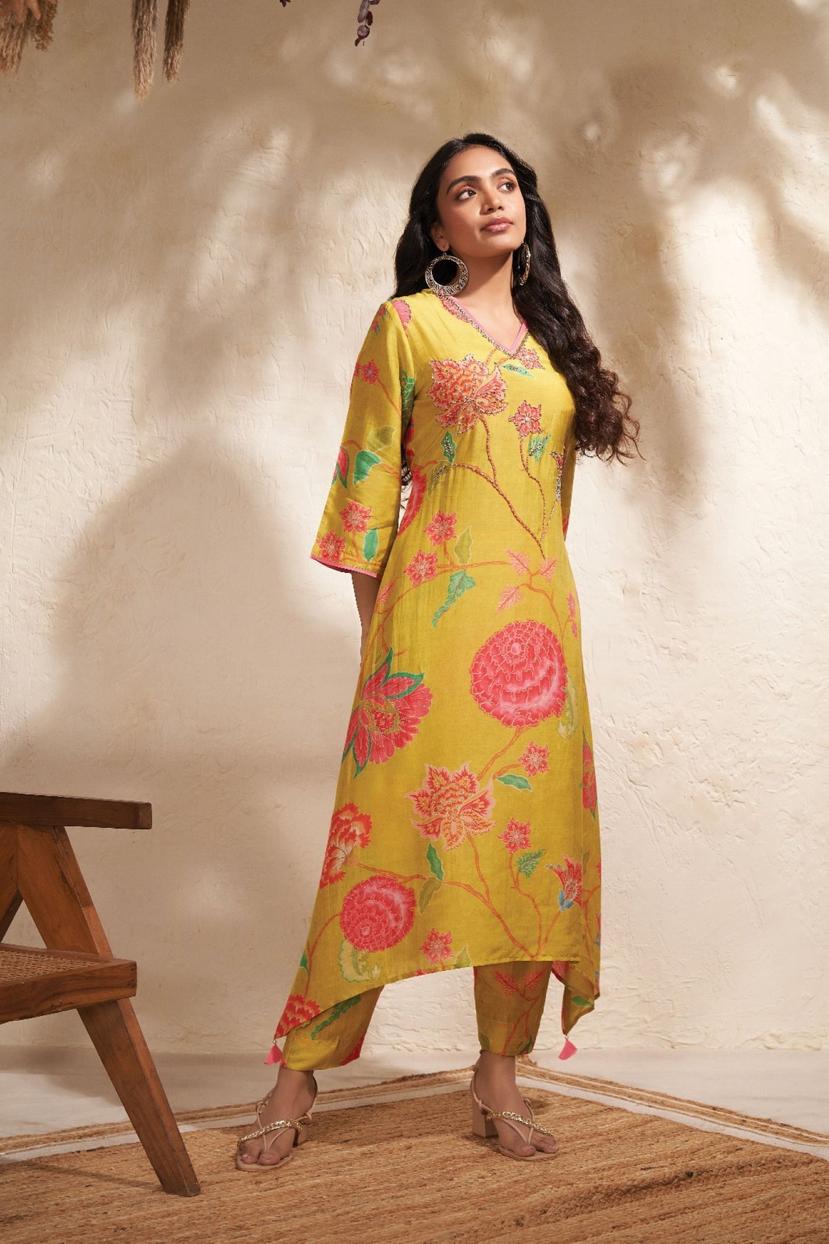 GREEN EMBROIDERED KURTA SET