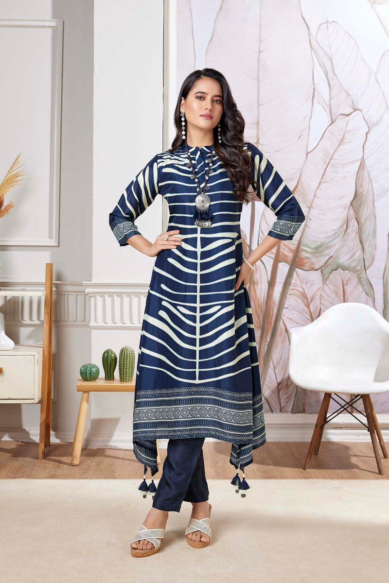 BLACK SILK KURTA PANT SET WITH NECKLACE