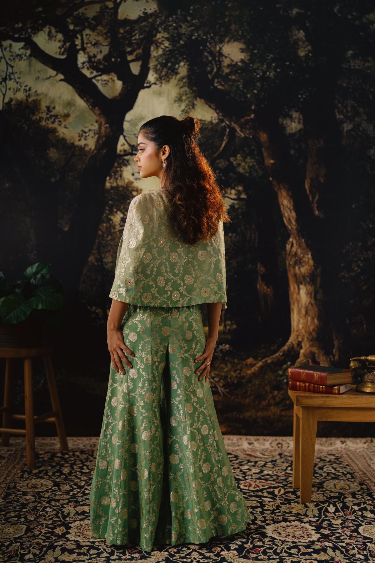 GREEN EMBROIDERED BANARASI SHORT CAPE SET | Nishly Fashion House