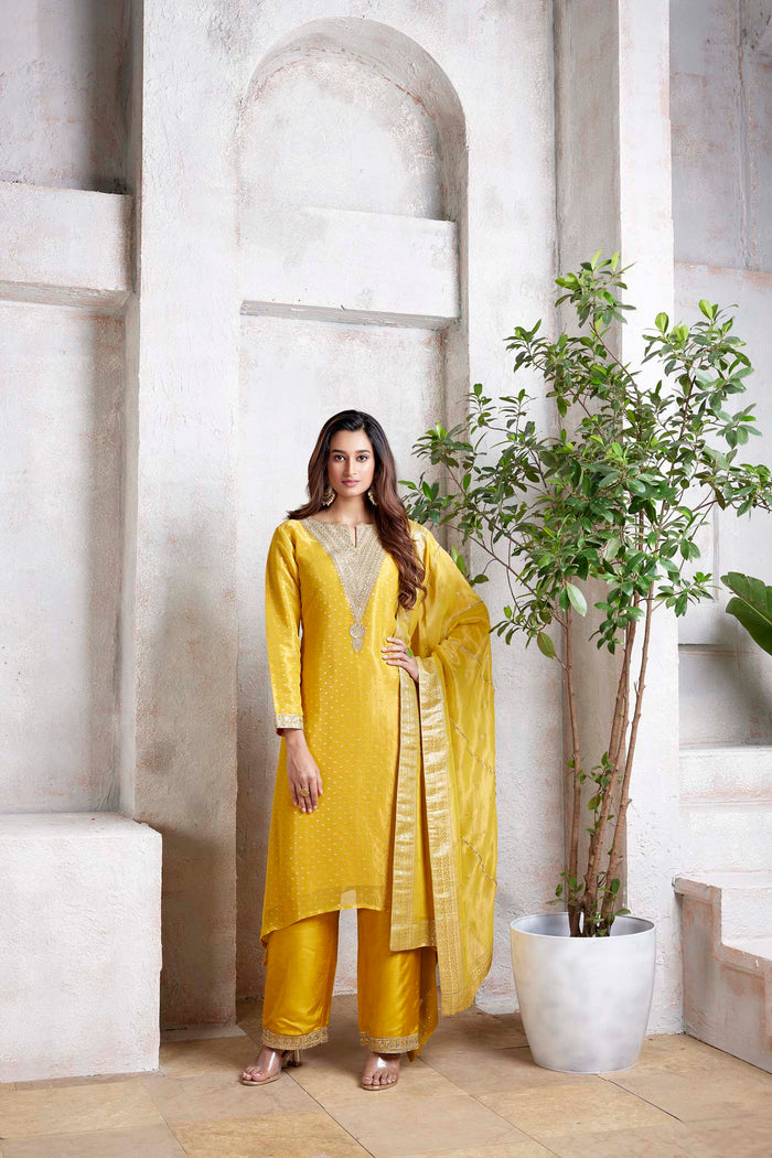 YELLOW TISSUE EMBROIDERED KURTA SET WITH DUPATTA