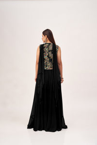 BLACK EMBROIDERED SHARARA SET WITH INTRICATE EMBROIDERY
