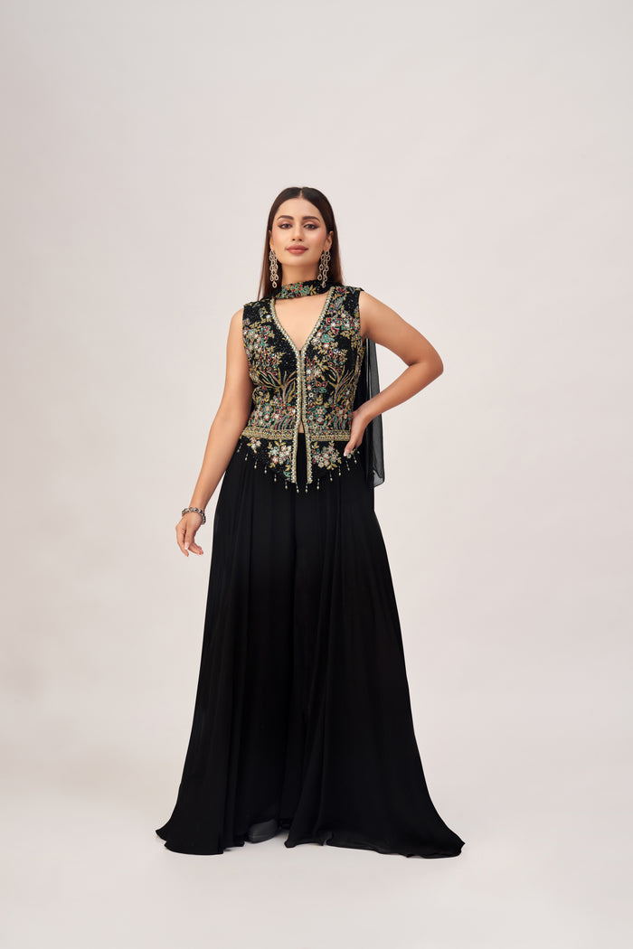 BLACK EMBROIDERED SHARARA SET WITH INTRICATE EMBROIDERY