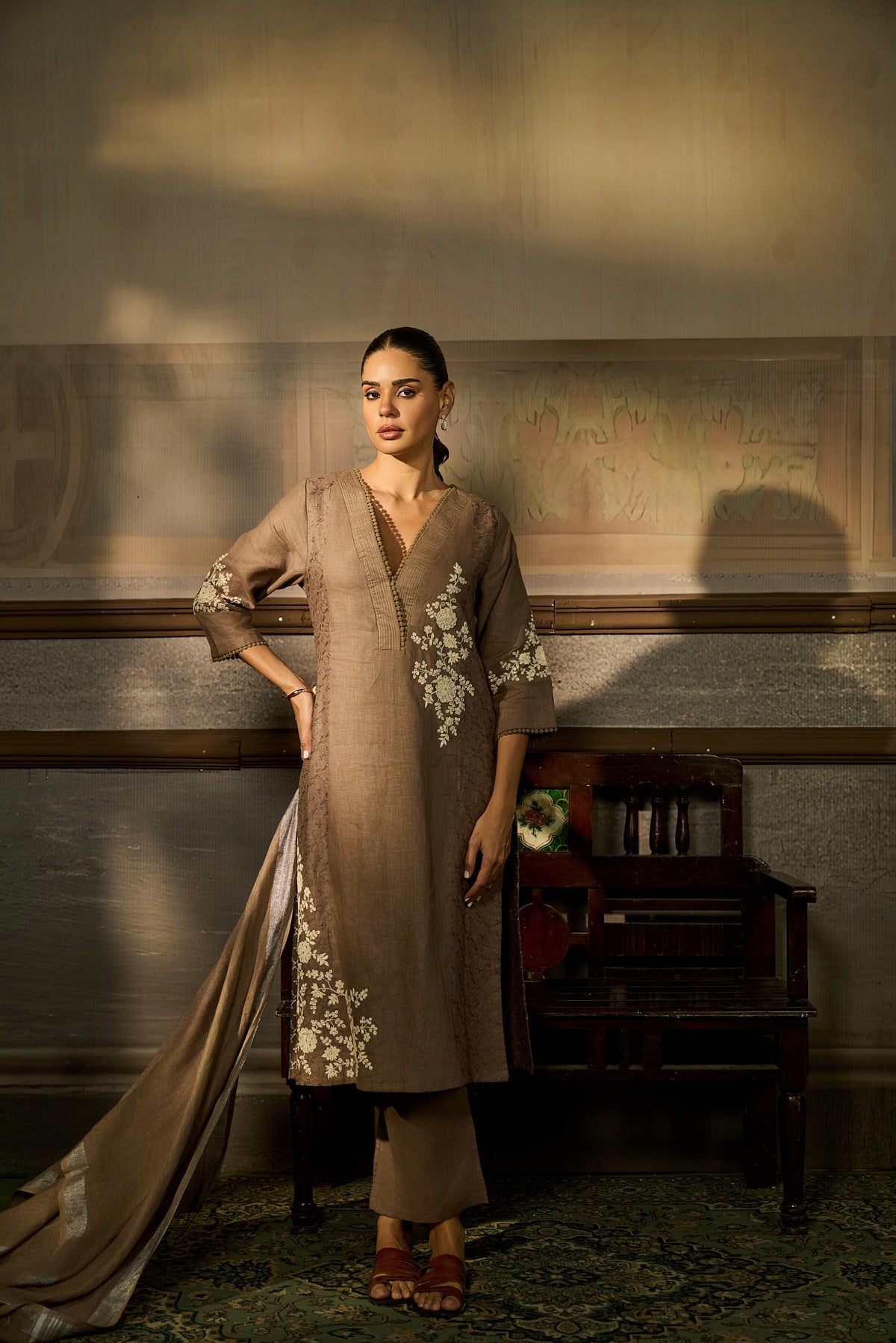 MOUSE THREAD EMBROIDERED LINEN KURTA SET WITH DUPATTA
