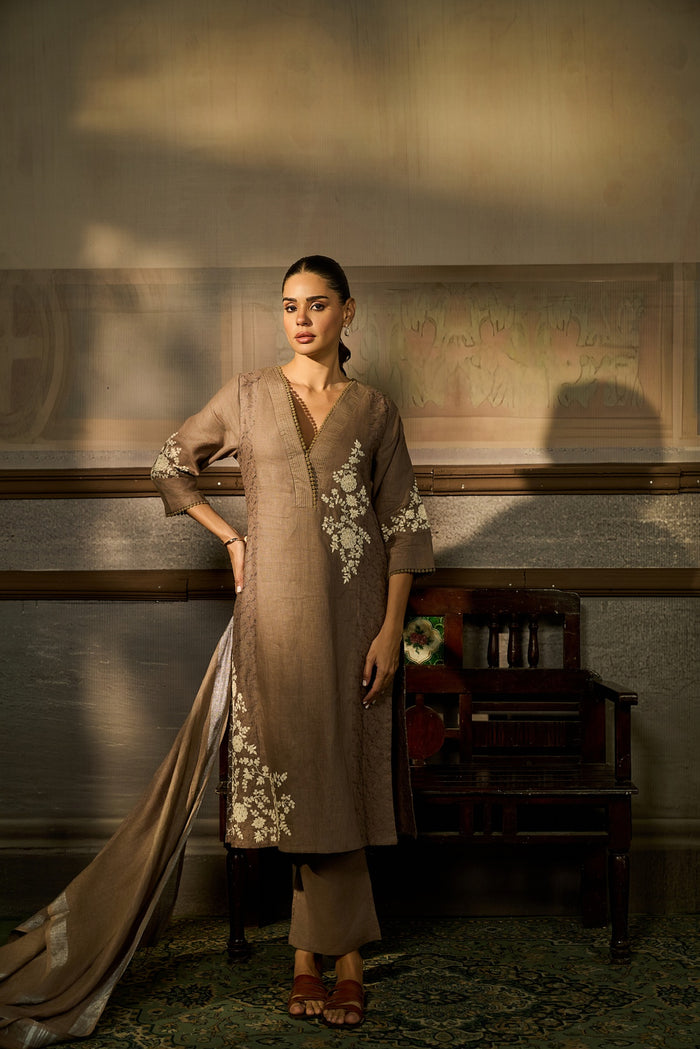 MOUSE THREAD EMBROIDERED LINEN KURTA SET WITH DUPATTA