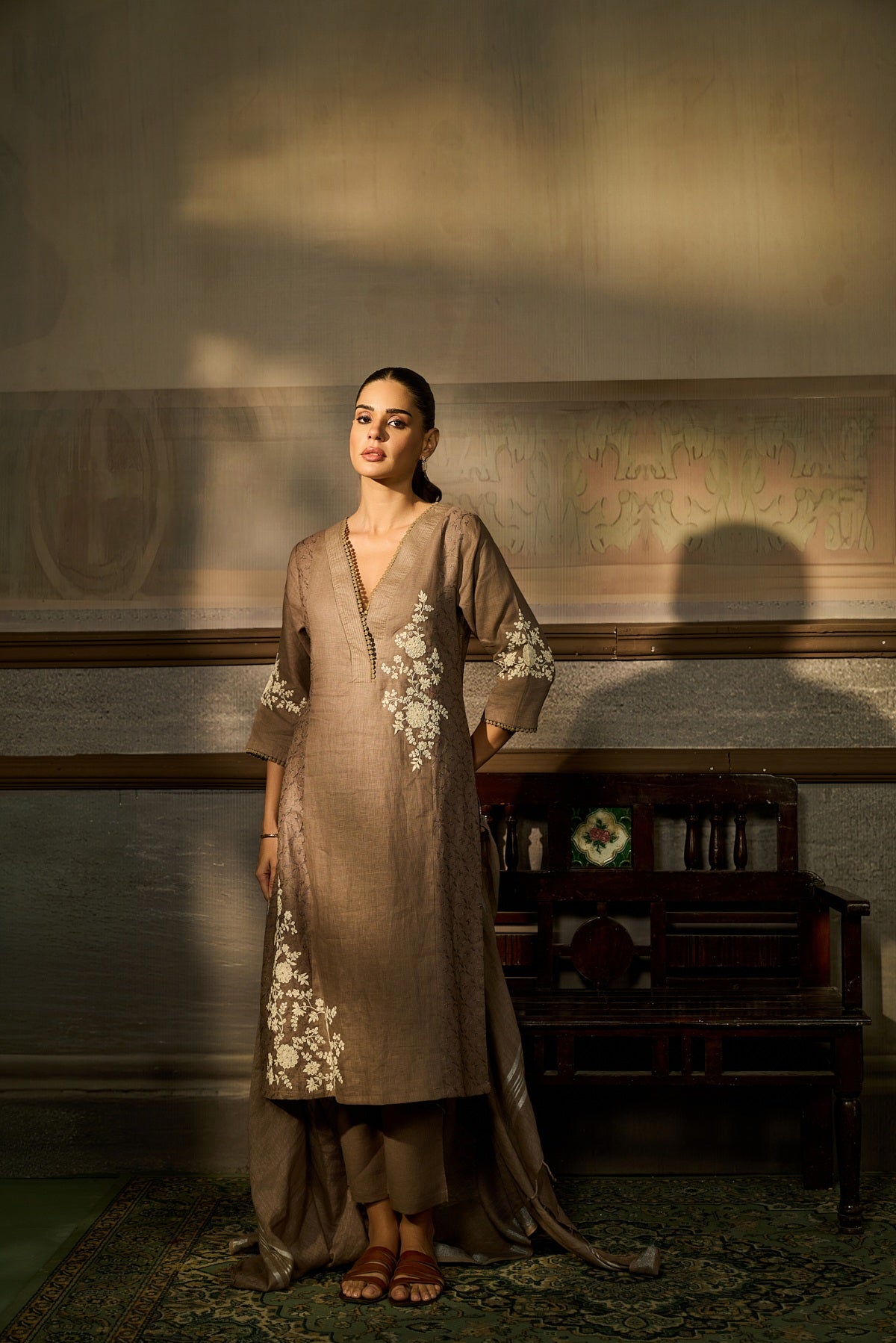 MOUSE THREAD EMBROIDERED LINEN KURTA SET WITH DUPATTA