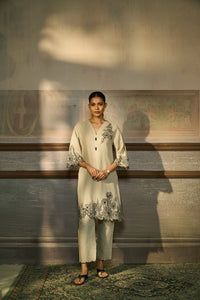 NATURAL THREAD EMBROIDERED SHORT LINEN KURTA SET